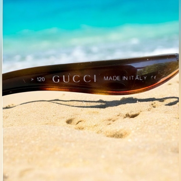 Gucci GG1494/S sunglasses in a tortoiseshell pattern EUC 54 [] 17 120 - Picture 9 of 11